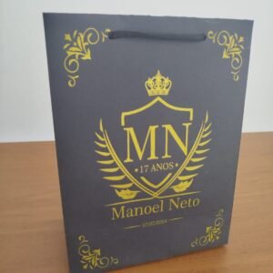 Sacola de papel preto personalizada tam P